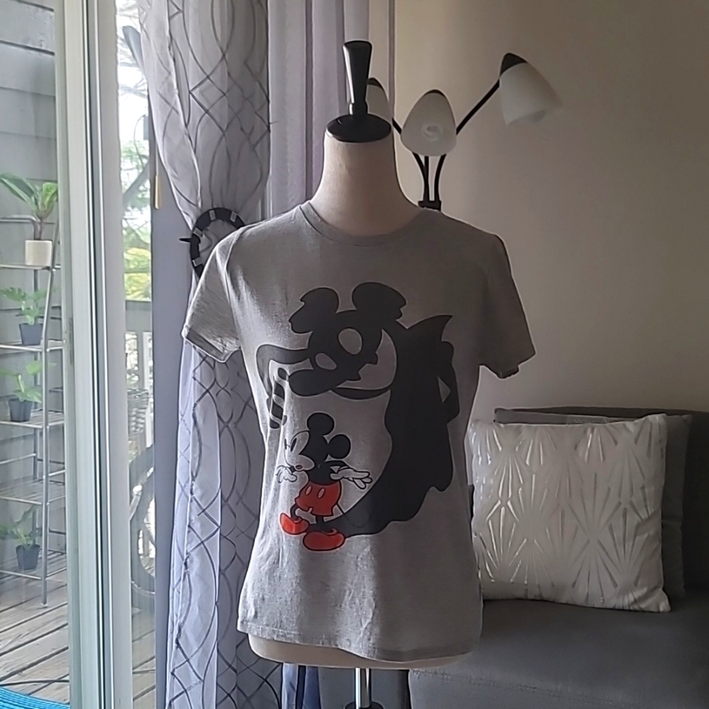Disney Mickey Mouse grey shirt size Medium